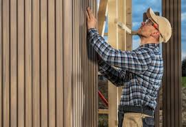 Best Wood Siding Installation  in Dravosburg, PA